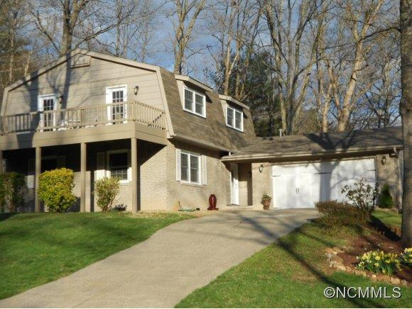2 Forest Ridge Dr