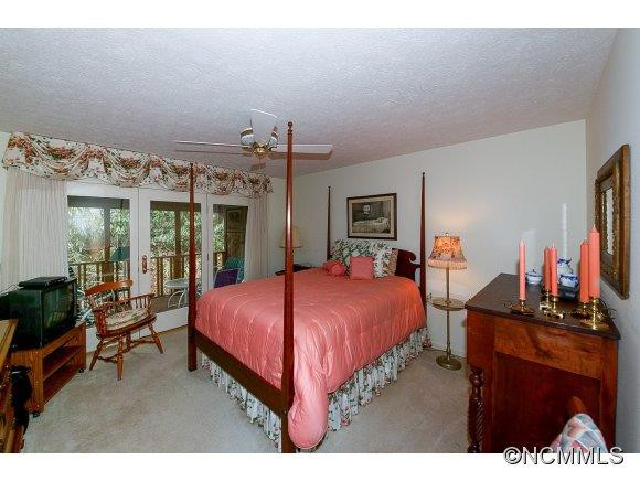 102 White Oak Drive - Photo 18