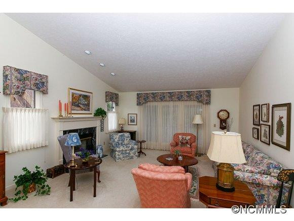 102 White Oak Drive - Photo 7