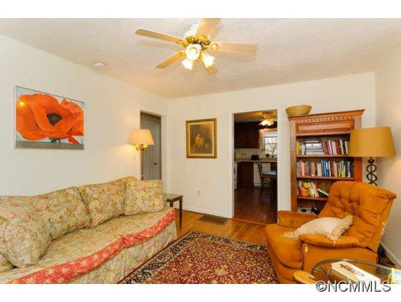 16 Echo Lane - Photo 3