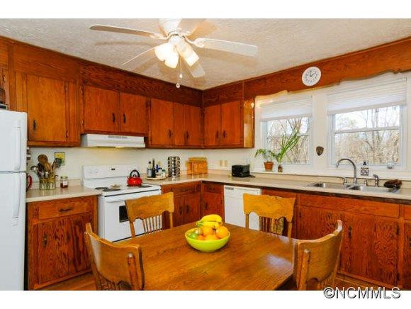 16 Echo Lane - Photo 5