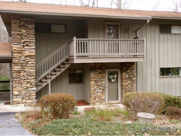 13 Cedarbrook Dr.