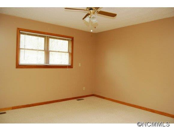 4155 Turnpike Rd - Photo 11