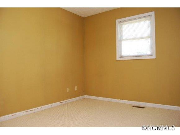 4155 Turnpike Rd - Photo 8
