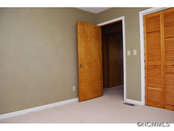 4155 Turnpike Rd - Photo 10