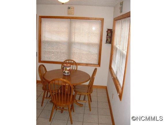 287 CRESTMONT DR. - Photo 6