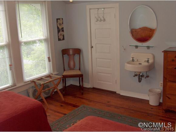 213 Chapel Drive - Photo 15