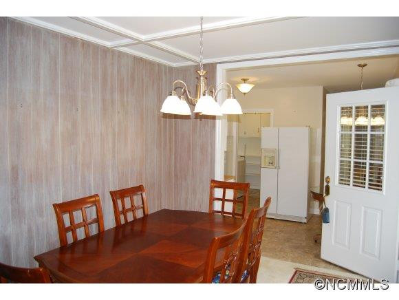 223 South Laurel Circle - Photo 18