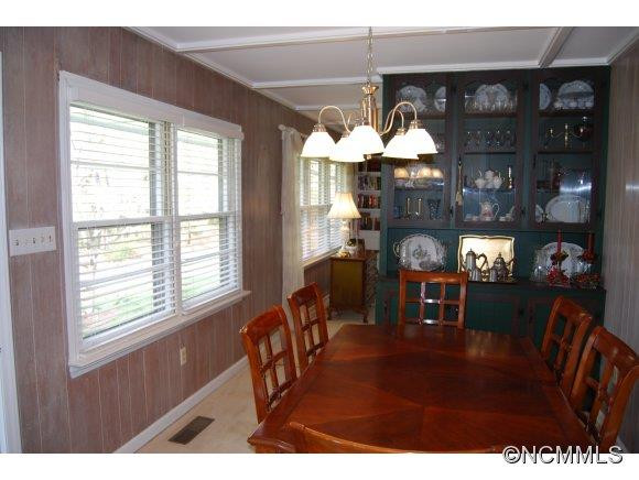 223 South Laurel Circle - Photo 3