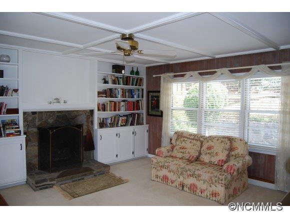 223 South Laurel Circle - Photo 4