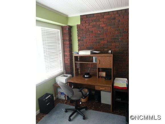 27 Farrwood Avenue - Photo 11