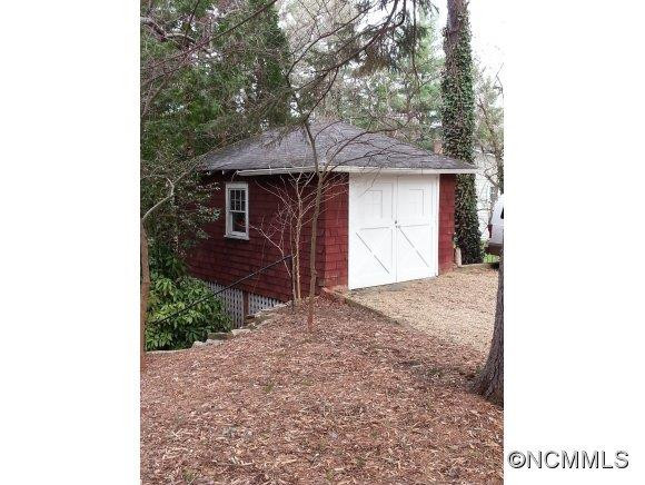 27 Farrwood Avenue - Photo 4