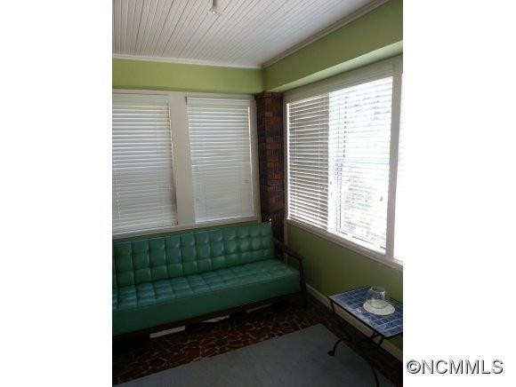 27 Farrwood Avenue - Photo 10