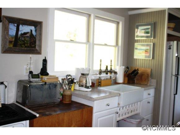 168 Gaffney St. - Photo 9