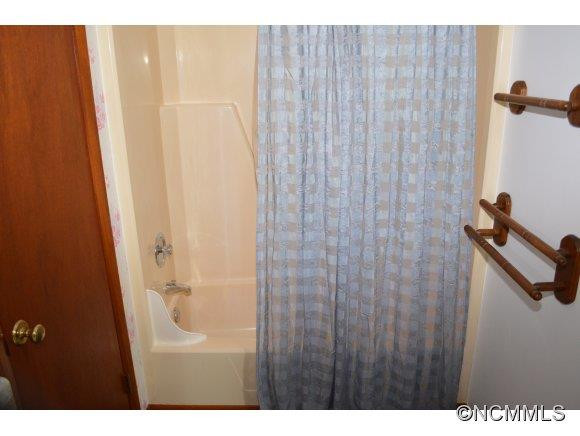 392 Balsam Shadows Road - Photo 20
