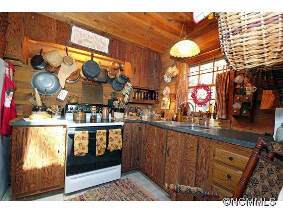 421 Normann Road - Photo 11