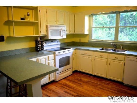 84 Edgewater Lane - Photo 6