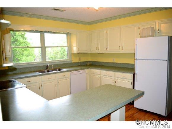 84 Edgewater Lane - Photo 7