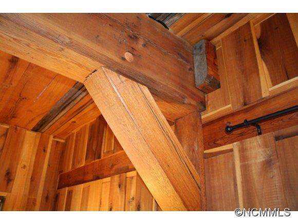 547 Moore's Valley Lane - Photo 16
