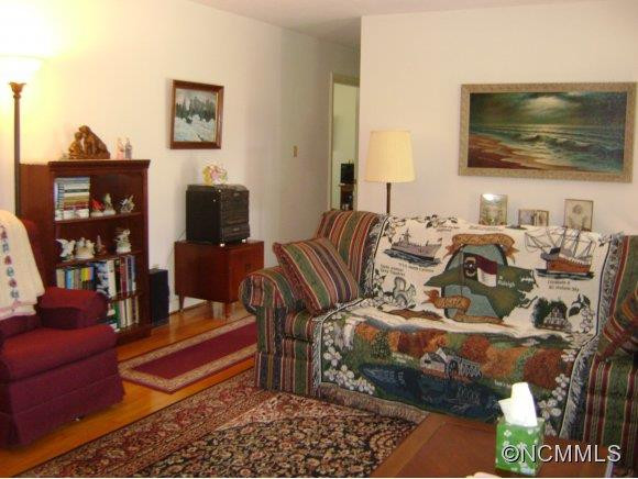7 Adamswood - Photo 4