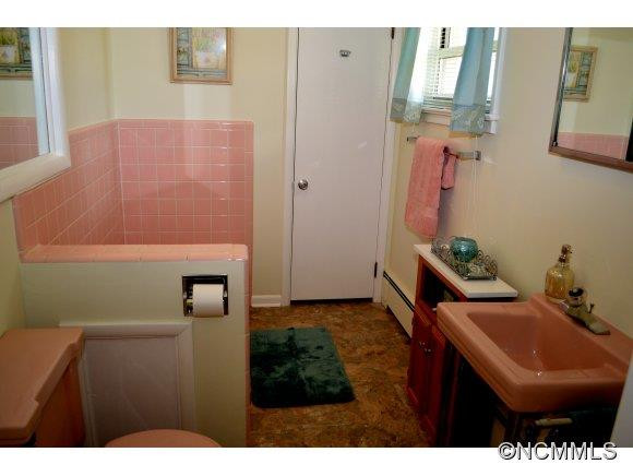 19 Haywood Drive - Photo 17