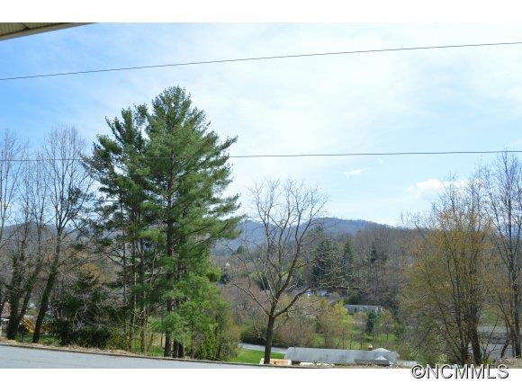 19 Haywood Drive - Photo 3