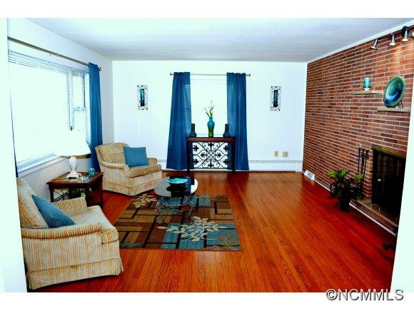 19 Haywood Drive - Photo 4
