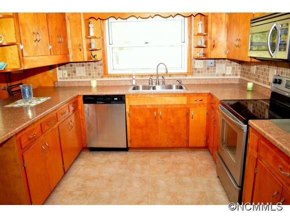 19 Haywood Drive - Photo 8