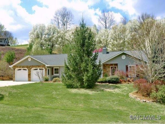 4 NORTH VALLEY DRIVE