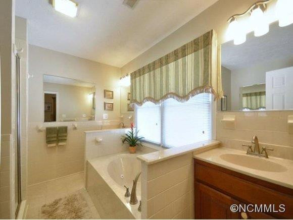 4 NORTH VALLEY DRIVE - Photo 9