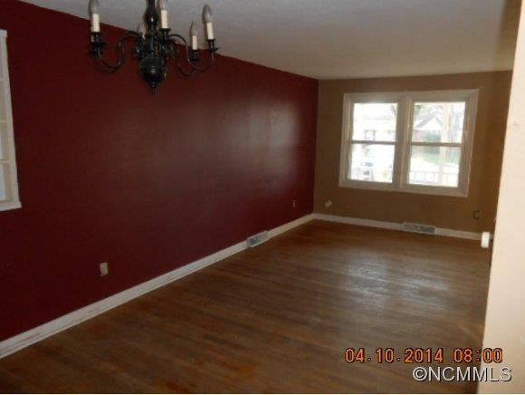 16 Oak Leaf Lane - Photo 2