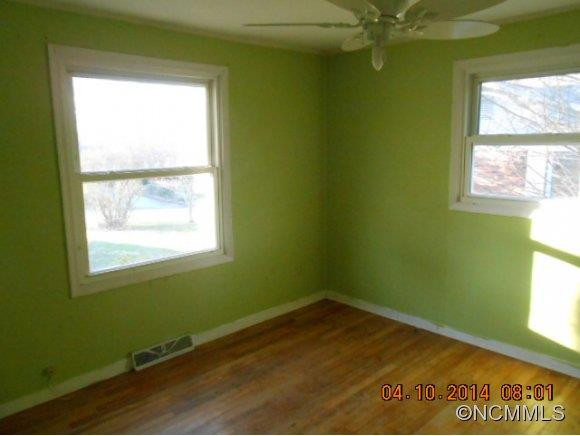16 Oak Leaf Lane - Photo 6