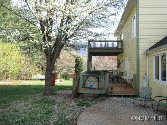 208 Wilson Ave - Photo 4