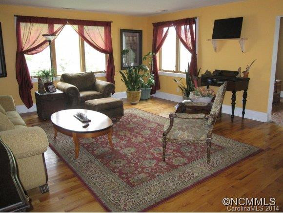 208 Wilson Ave - Photo 9