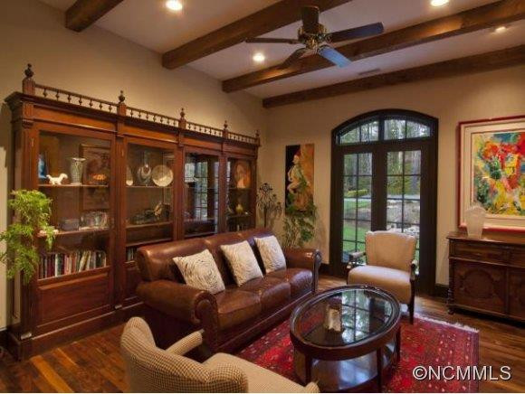 271 Holly Arbor Lane - Photo 4
