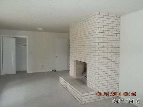 108 Mockingbird Hill - Photo 2