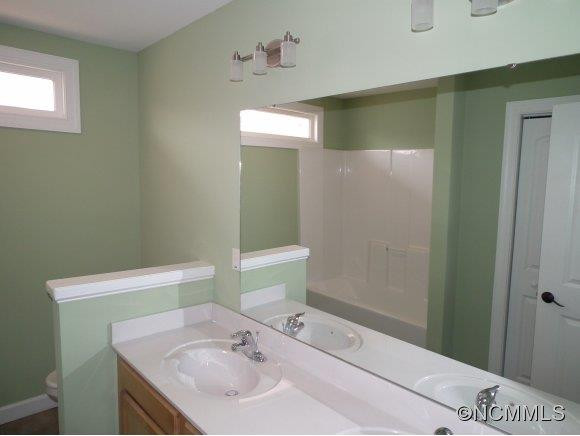 72 Goldmont Street - Photo 8