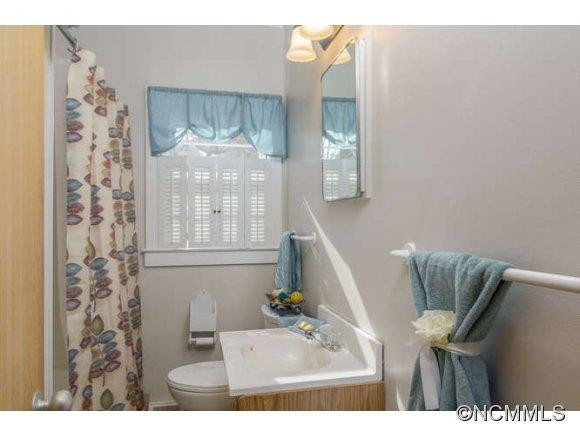 162 Woodland Road - Photo 16