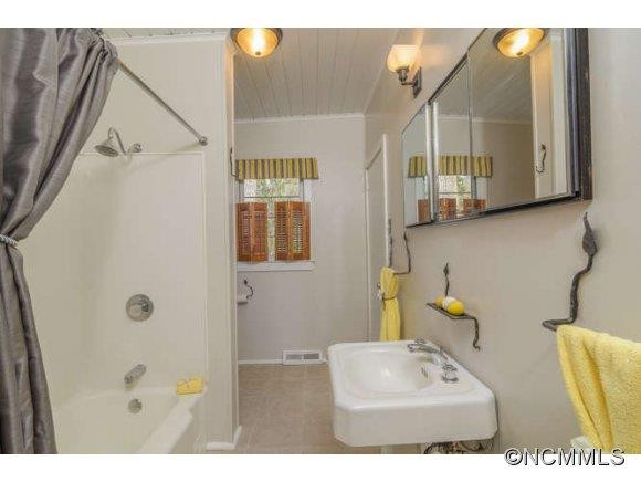 162 Woodland Road - Photo 10