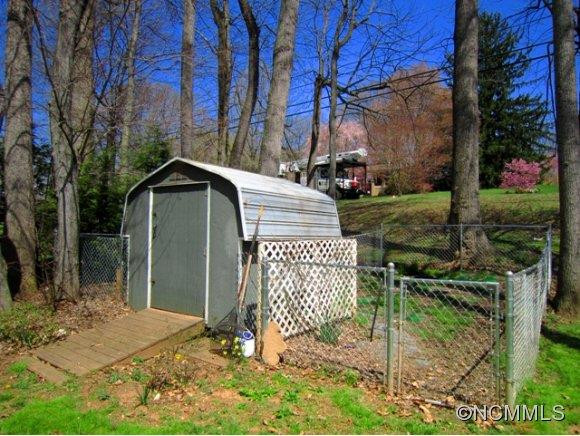 1 Lost Forest Drive - Photo 22