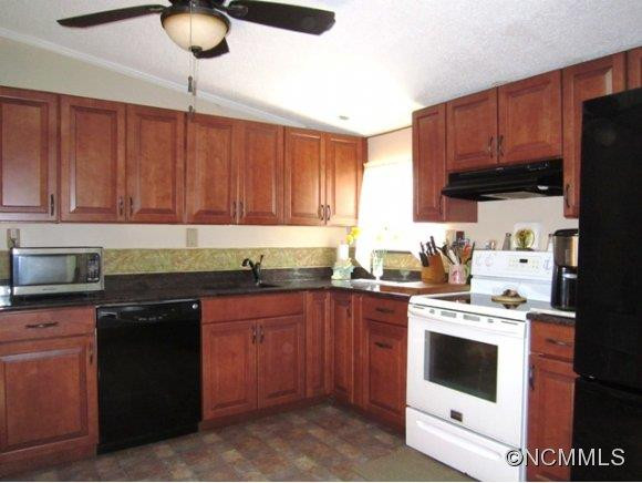 1 Lost Forest Drive - Photo 7
