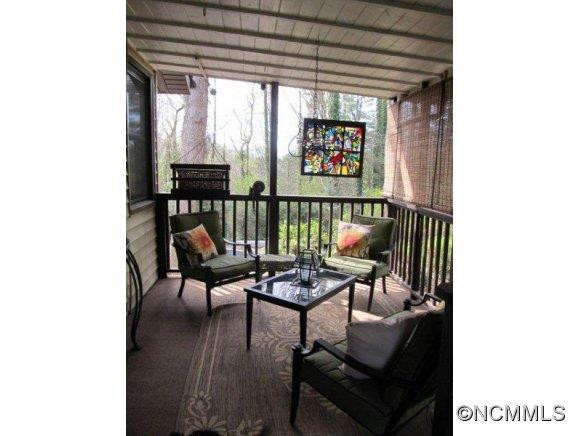 268 Hawthorne Drive - Photo 15