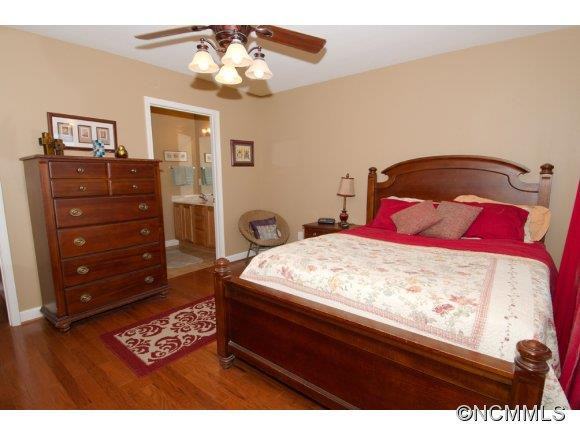 302 Castle Creek Drive - Photo 15