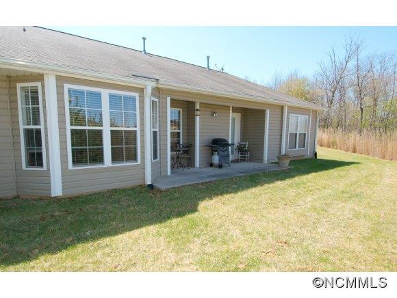 302 Castle Creek Drive - Photo 4