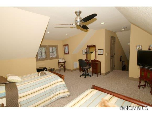 374 Sweetwater Drive - Photo 17