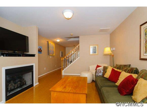 63 Lanceford Circle - Photo 3