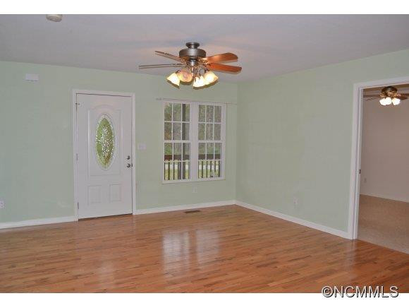 141 Denver Ridge - Photo 3
