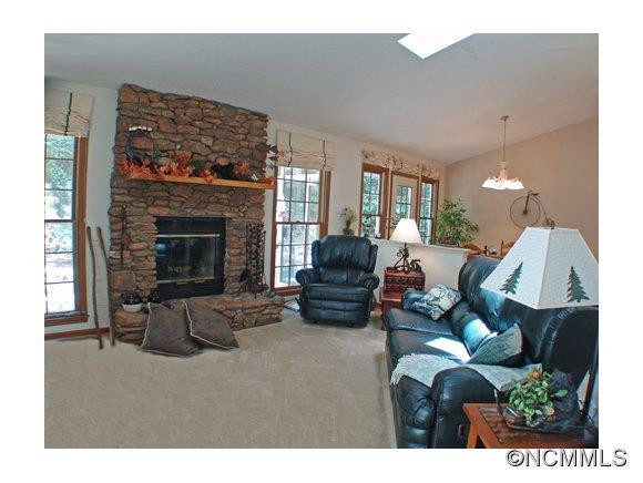 44 Tsataga Court - Photo 2