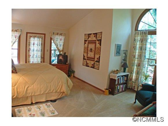 44 Tsataga Court - Photo 8
