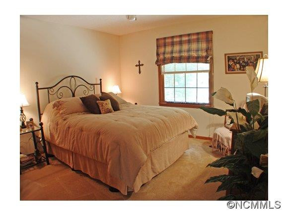 44 Tsataga Court - Photo 10